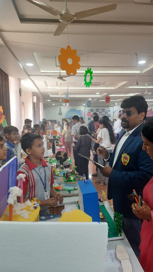 As a judge in Stemfield International School